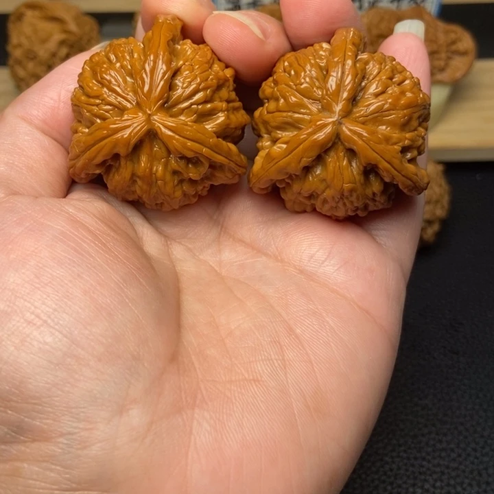 文玩核桃把件心**你工艺三棱