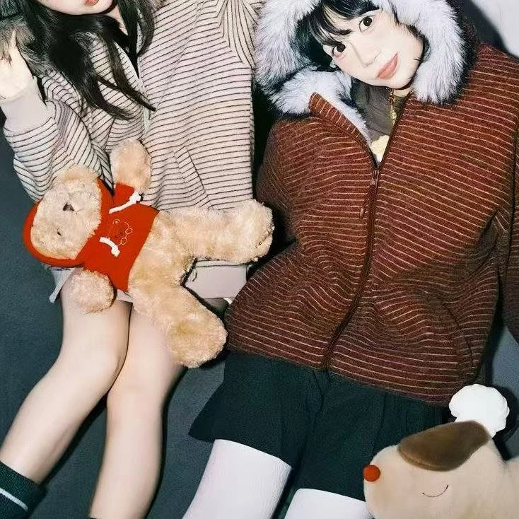 大码拉链毛领卡通女装慵懒风冬季卫衣加绒上衣连帽常规条纹