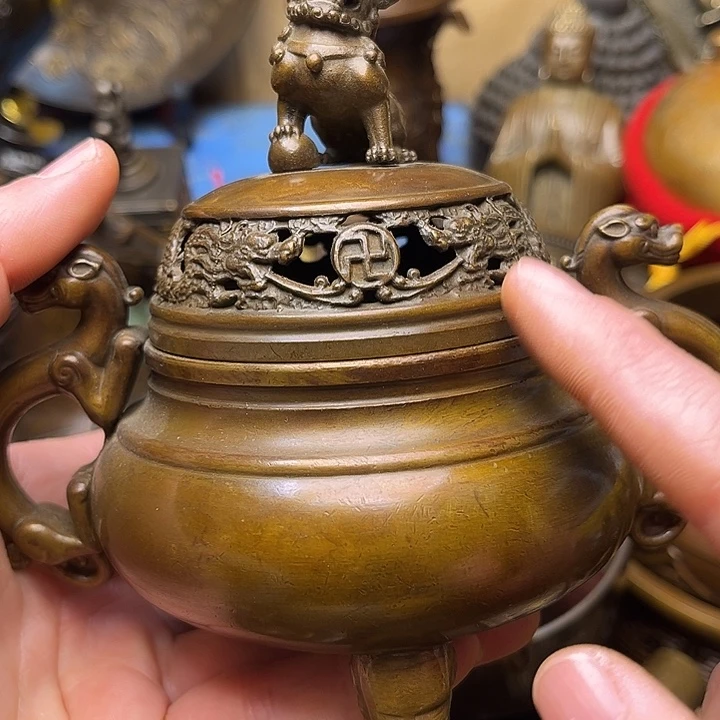 精美铜器批发档口