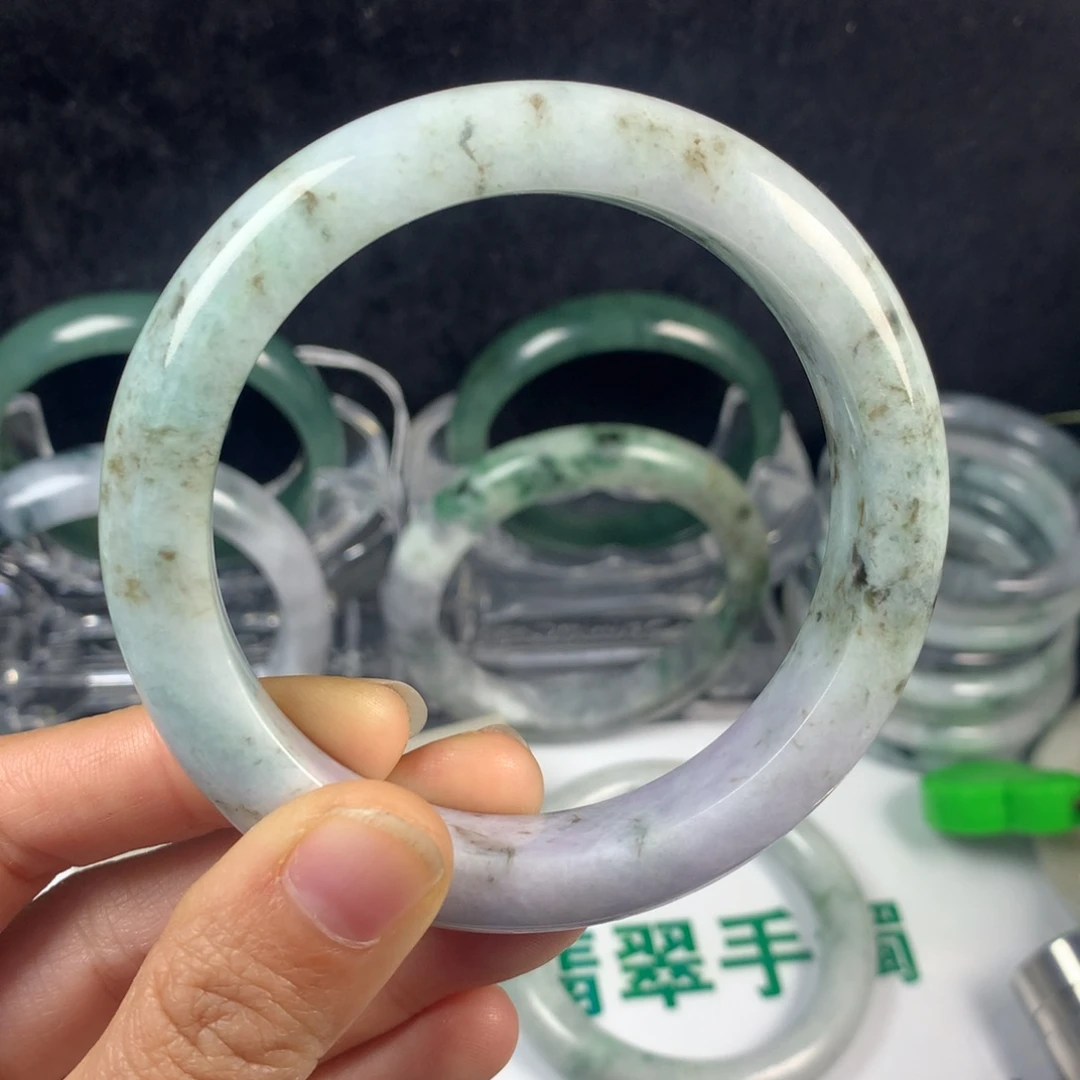 翡翠未镶嵌手镯62号   60.2圈