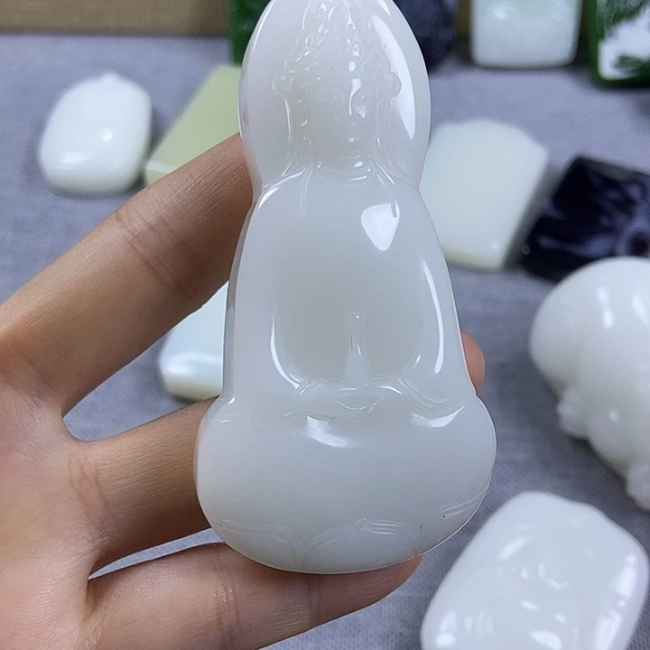 颈饰未镶嵌和田玉