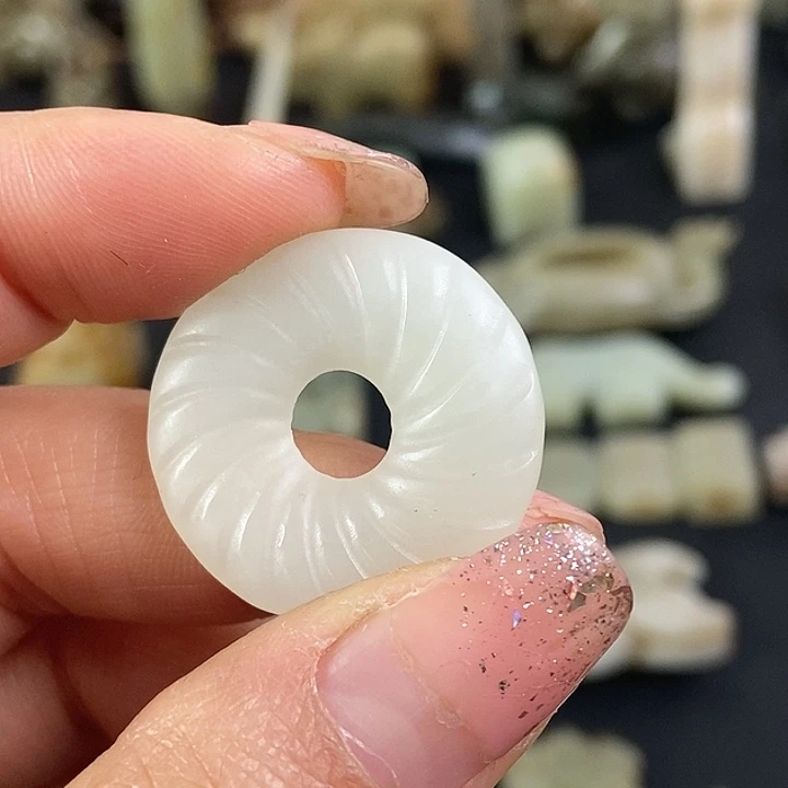 和田玉挂件未镶嵌