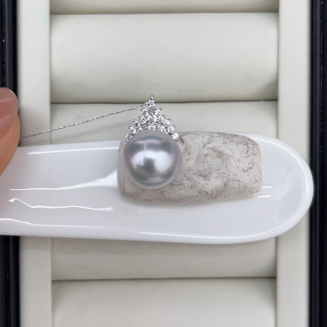 定制海水珍珠吊坠(不含链)18K金镶嵌11.7澳白维纳斯吊坠