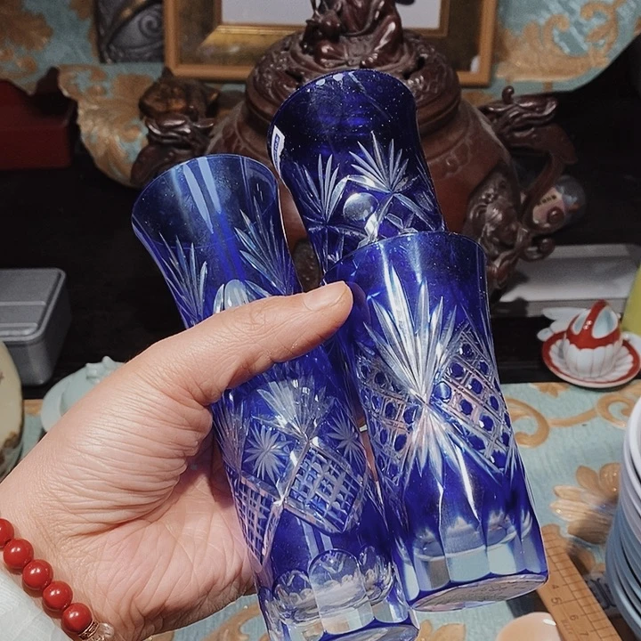 瓷片许**吧新年快乐。万事如意