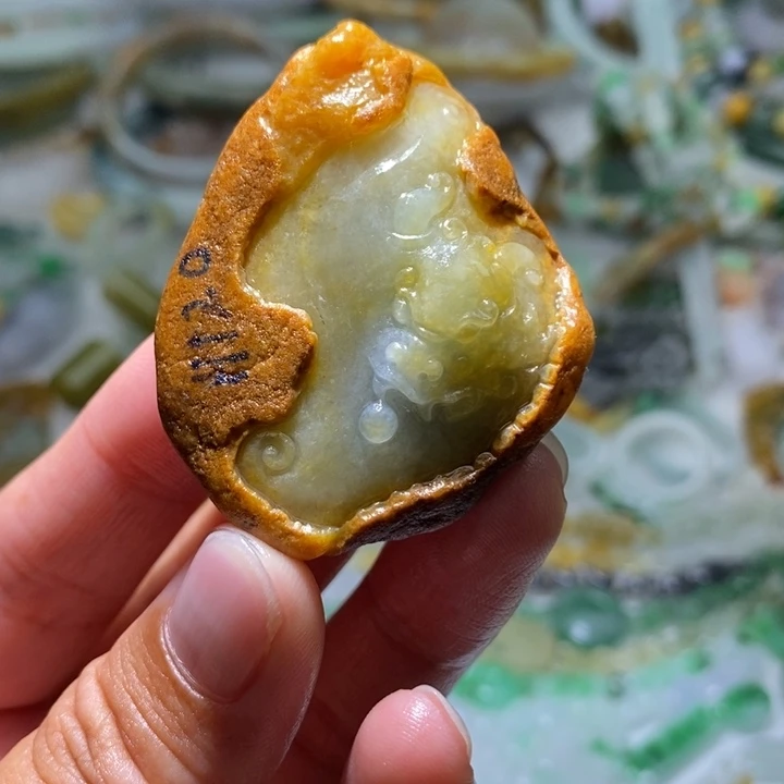 定制翡翠未镶嵌毛货