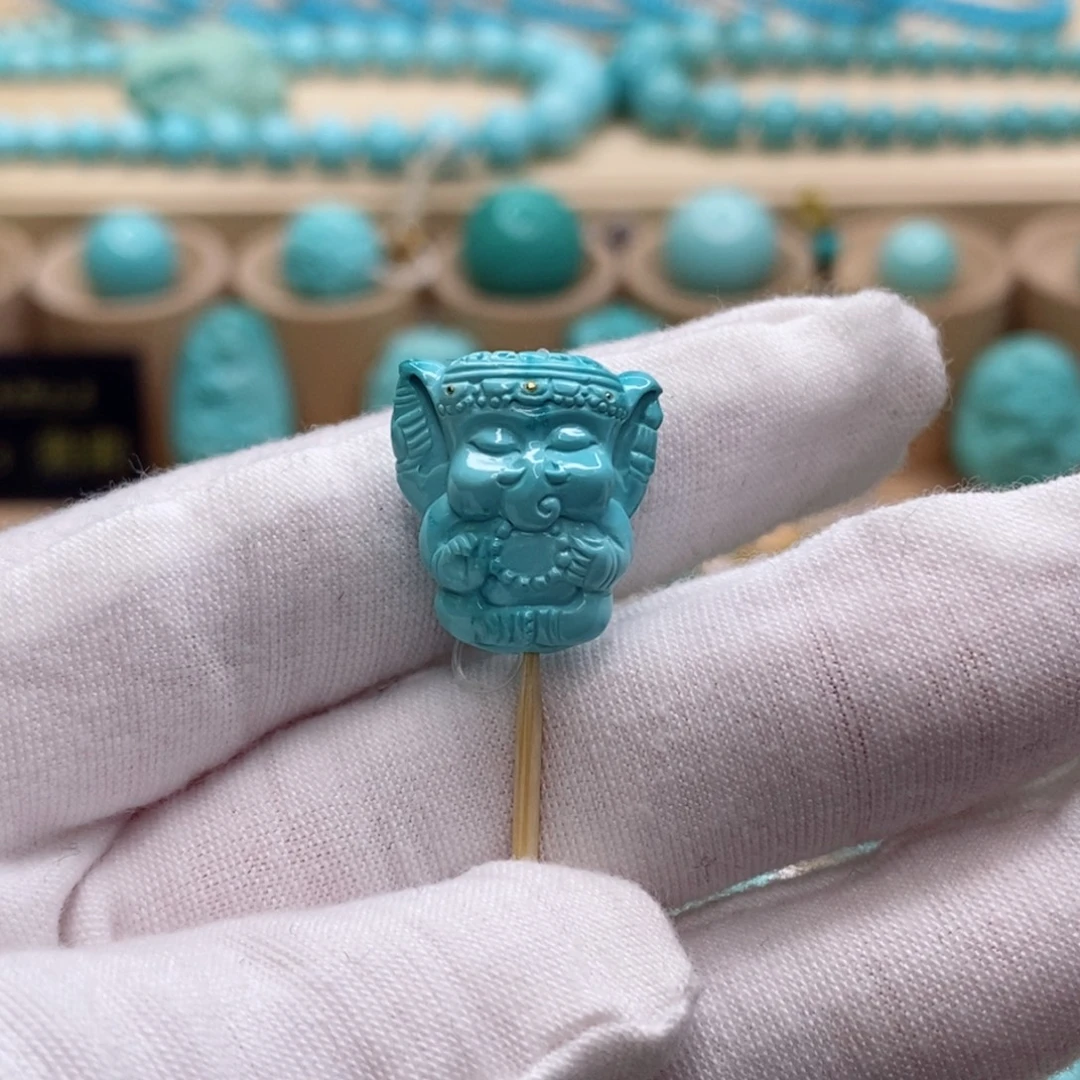 绿松石未镶嵌珠宝奇石