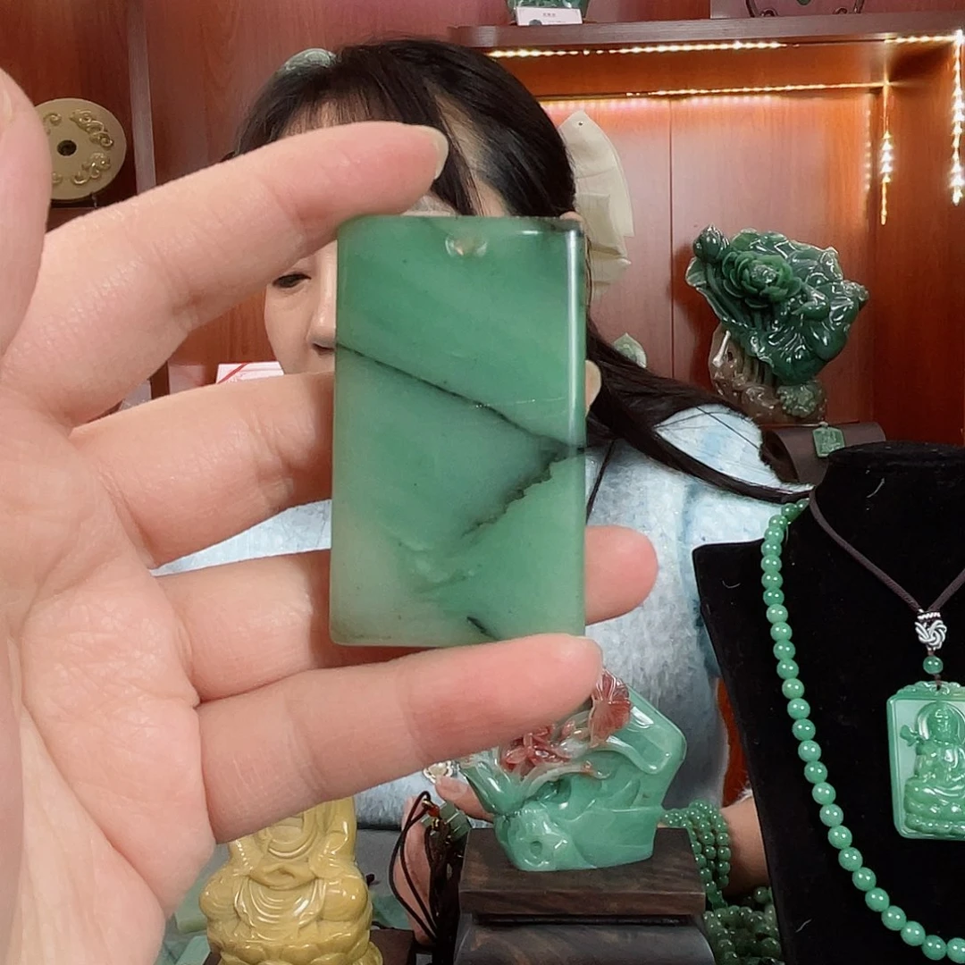 密玉（石英质玉）吊坠未镶嵌