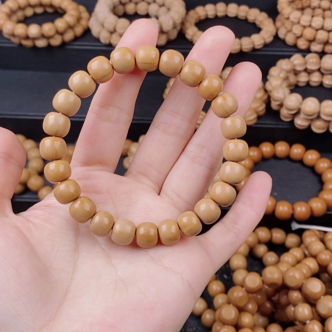 文玩核桃手串泛油老型