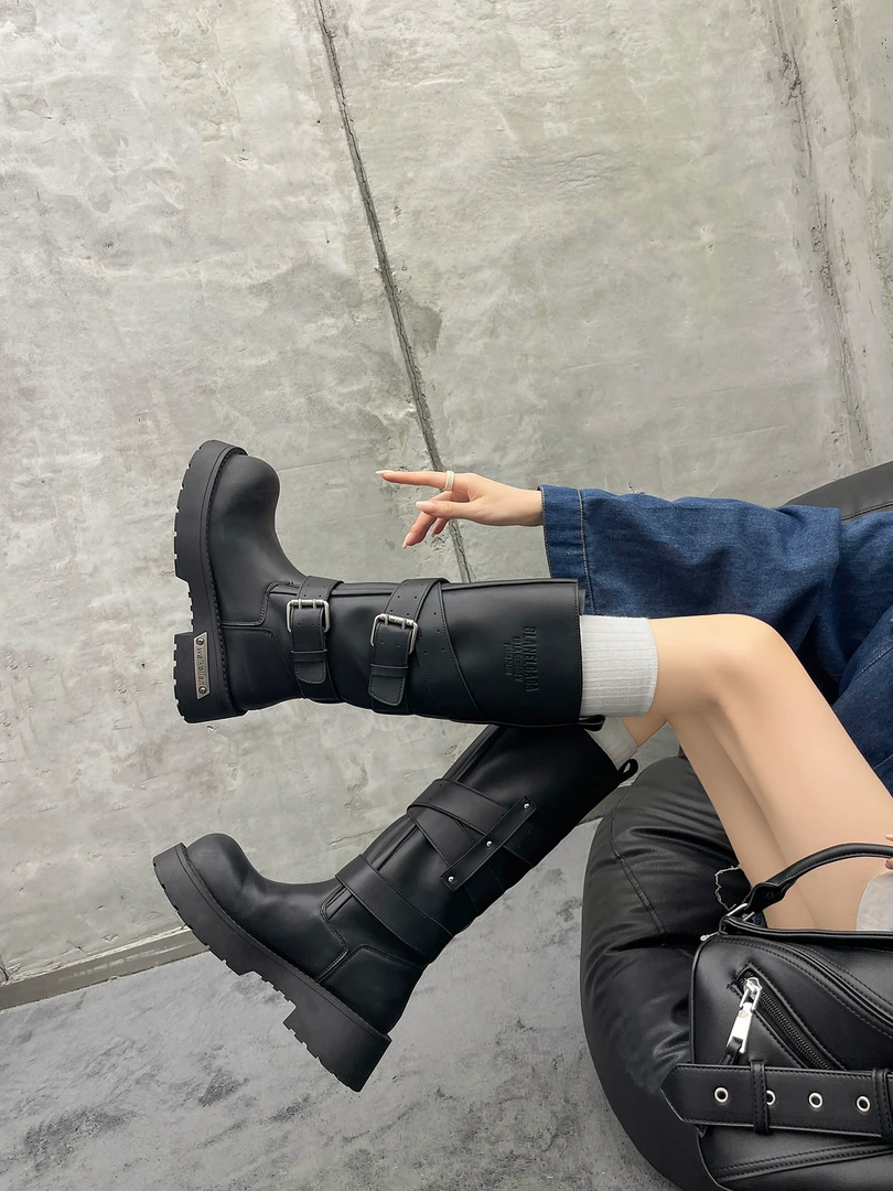 2025时装靴厚底黑色系带英伦风时尚百搭单靴女靴马丁靴