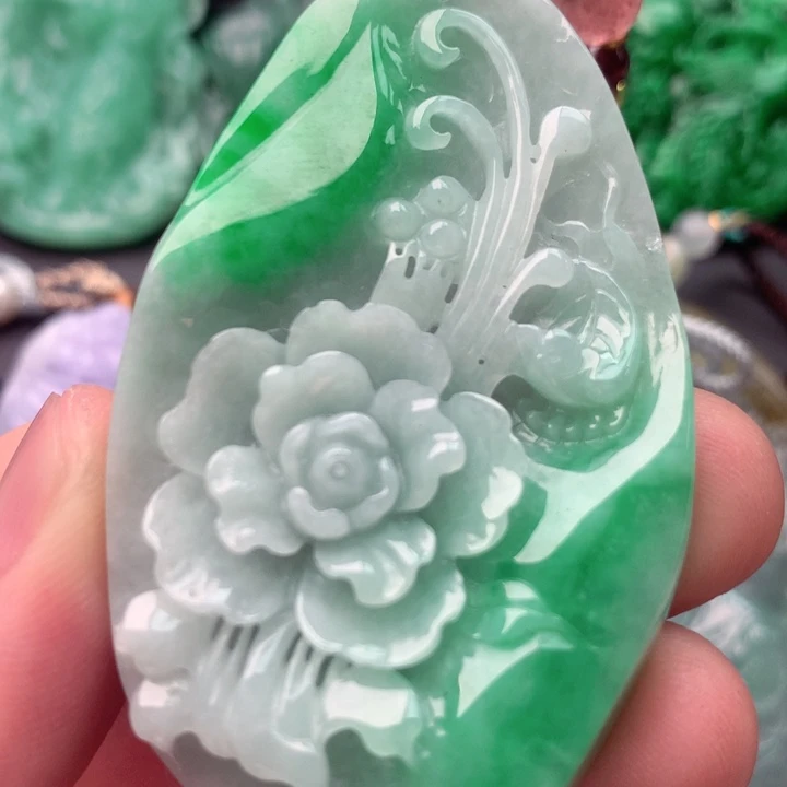 翡翠未镶嵌吊坠(不含链)