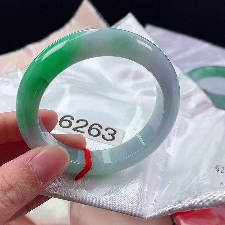 翡翠未镶嵌手镯53圈