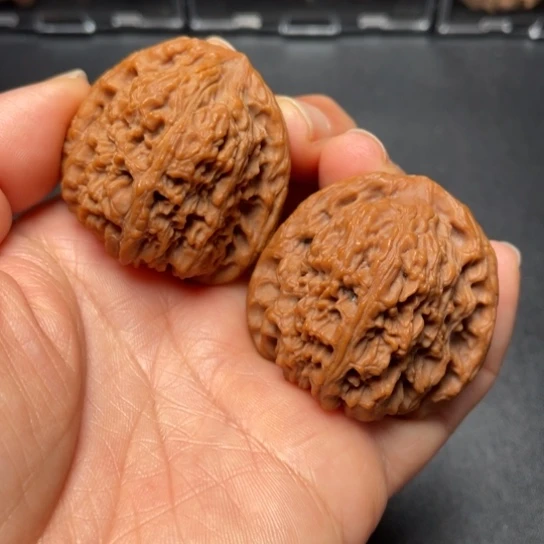 【闪购商品】把件文玩核桃南疆……