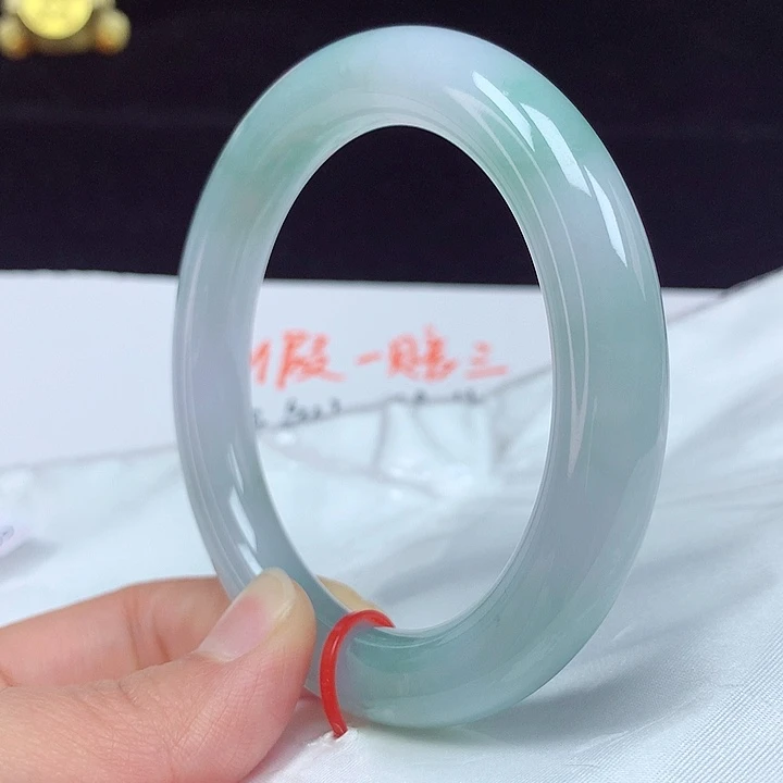 未镶嵌手镯（圆镯）翡翠58圈胖圆