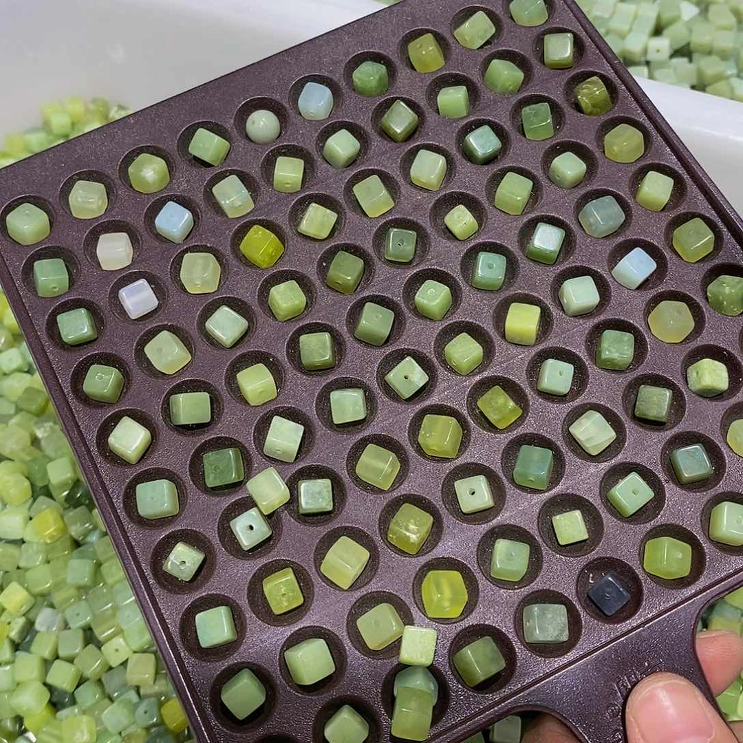 合金蛇纹石玉珠宝半成品70
