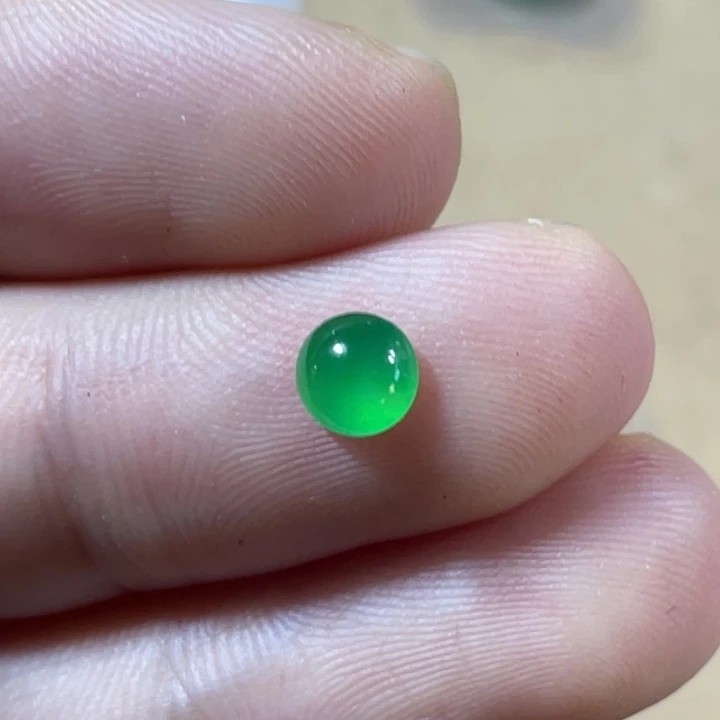 定制翡翠未镶嵌蛋面