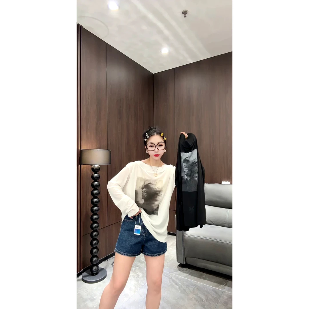 迎风美女图案一字领长袖防晒罩衫T恤时尚宽松百搭