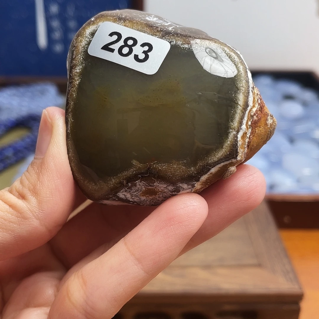 玛瑙/玉髓未镶嵌珠宝奇石