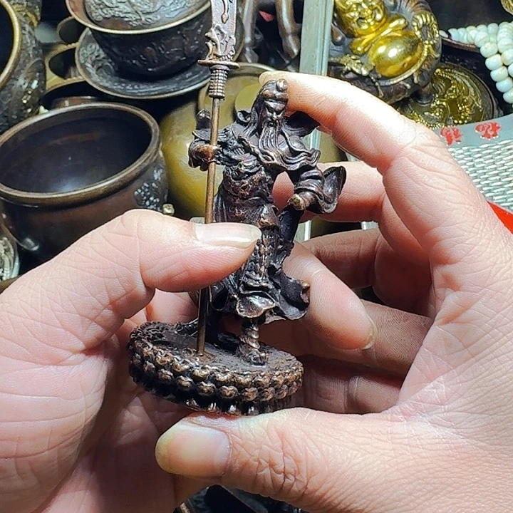 铜器摆件收收藏藏