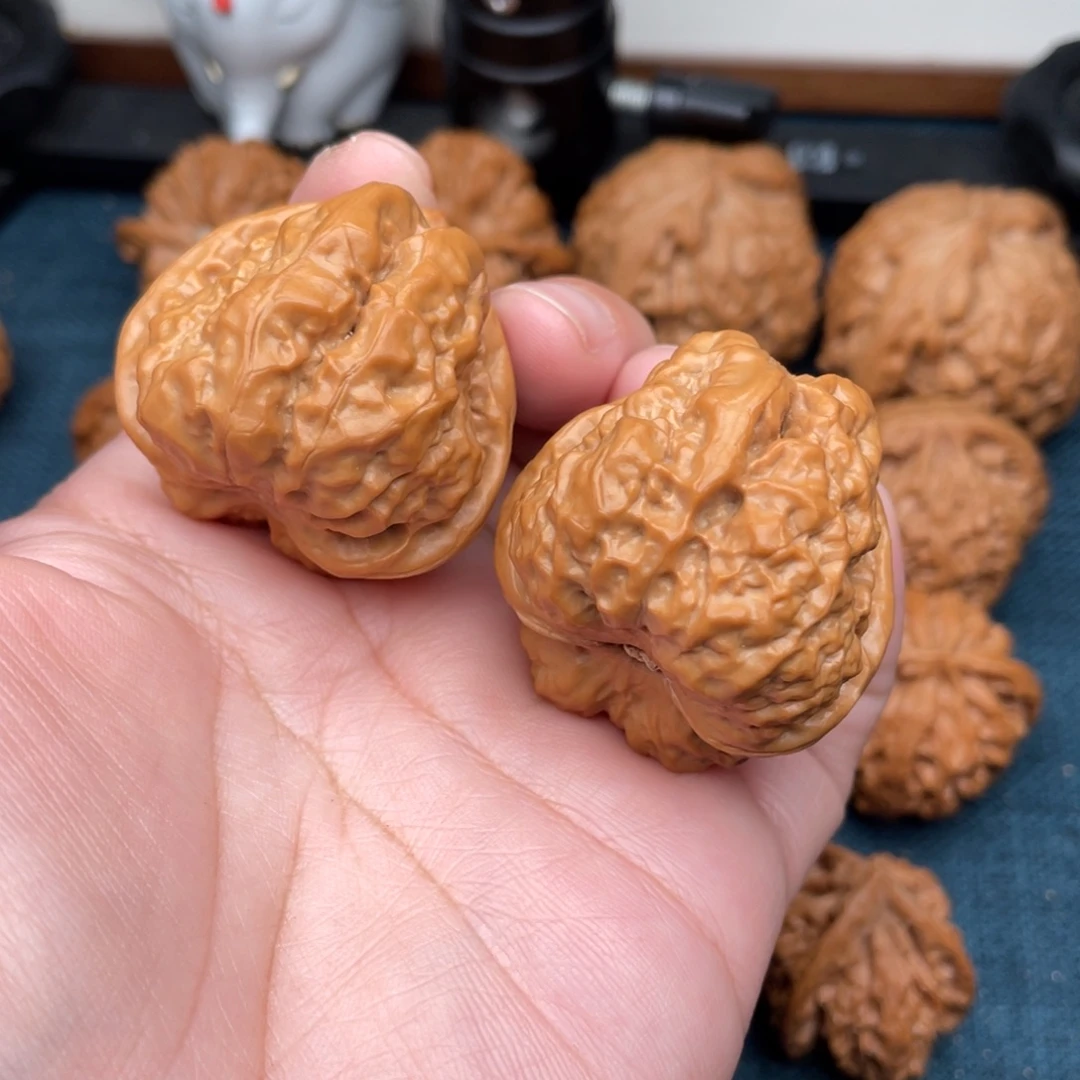 文玩核桃把件全品三角蛙39