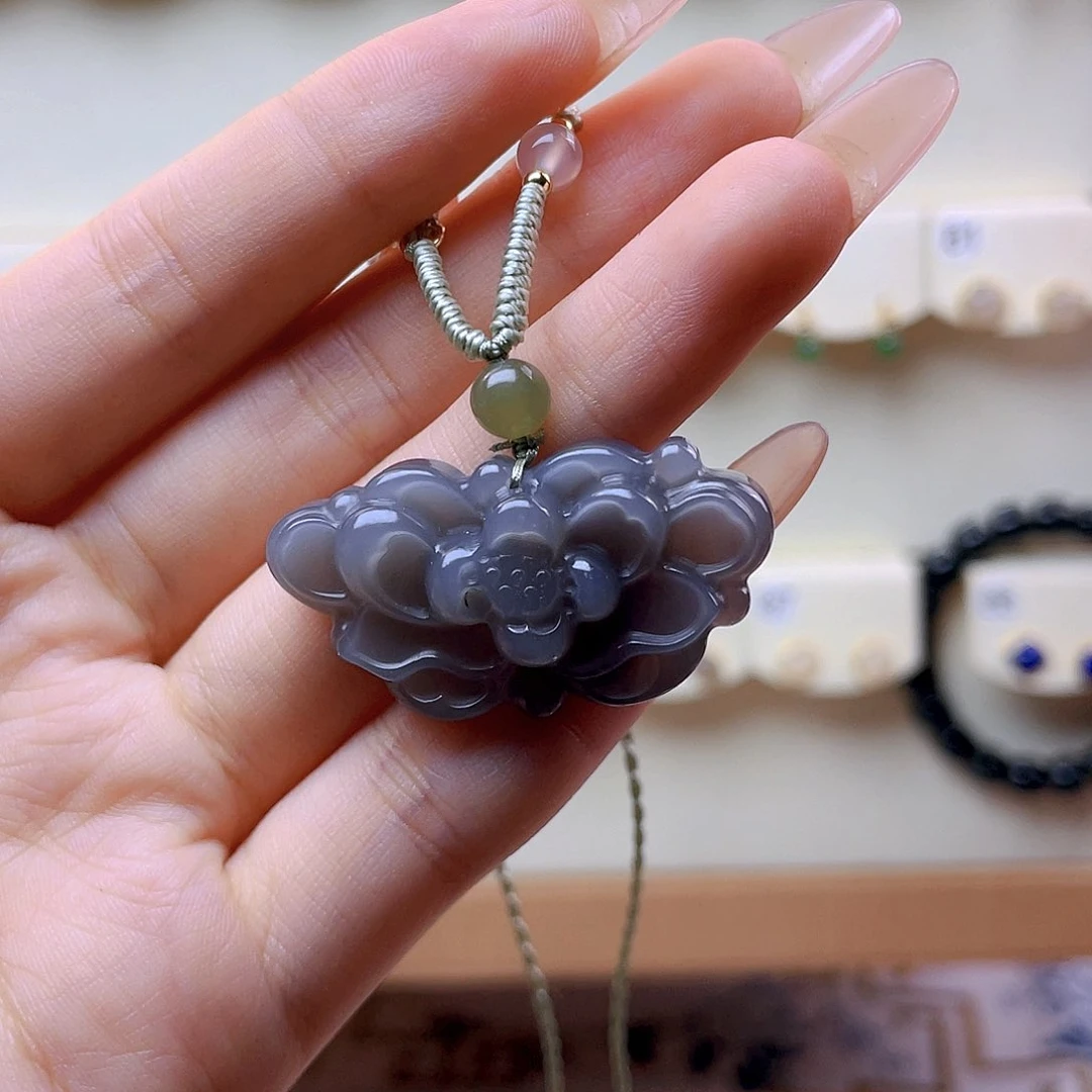 和田玉未镶嵌吊坠(赠链)壹****