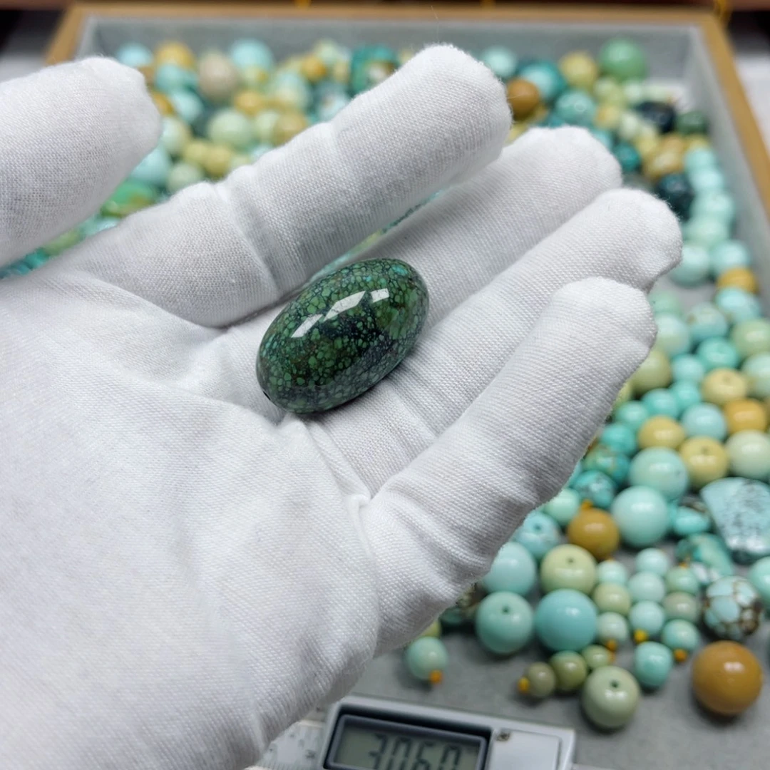 绿松石未镶嵌挂件