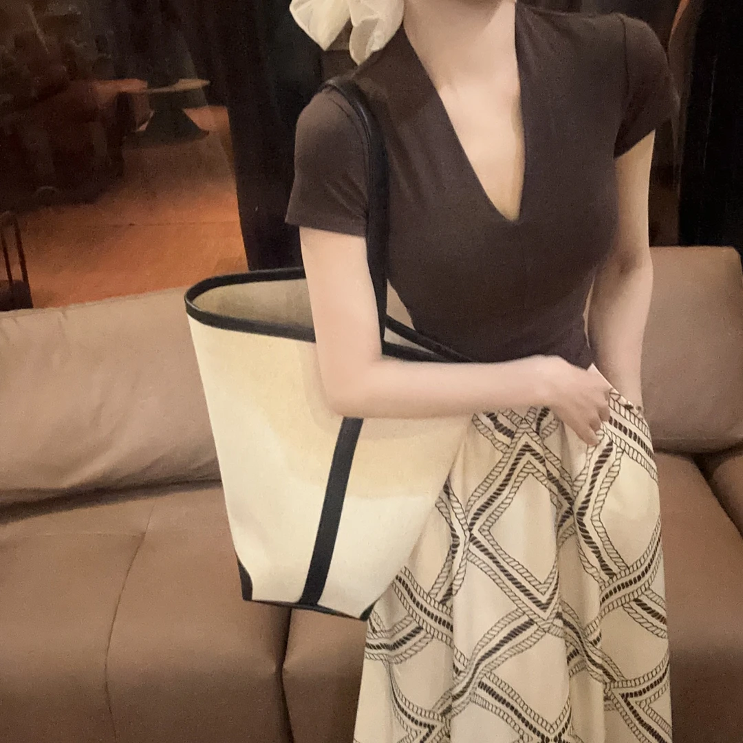 【OS&one show】百搭显瘦t恤格子伞裙大裙摆百褶中长款半身裙子套装