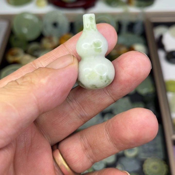 岫玉未镶嵌套链葫芦