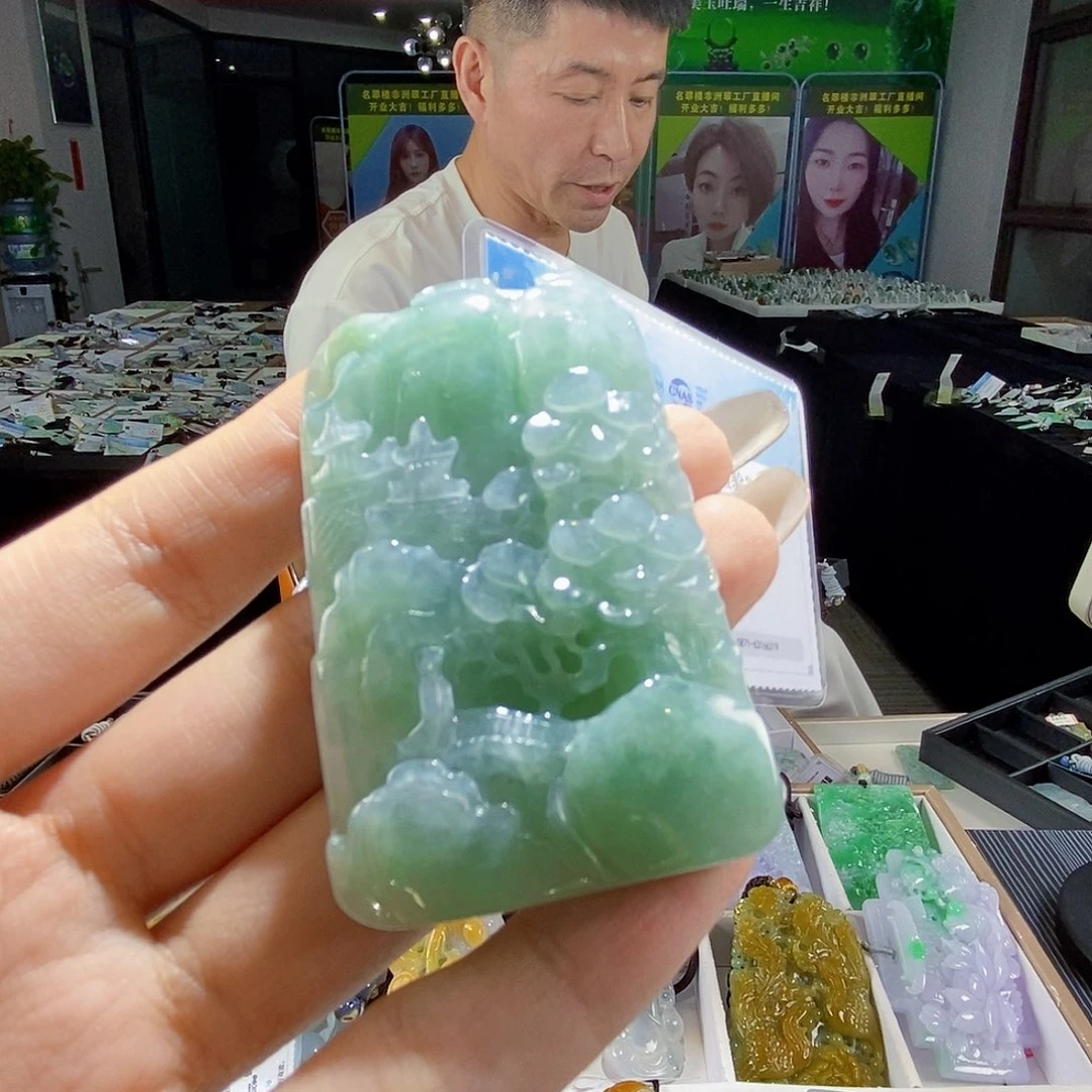 颈饰未镶嵌翡翠翡翠