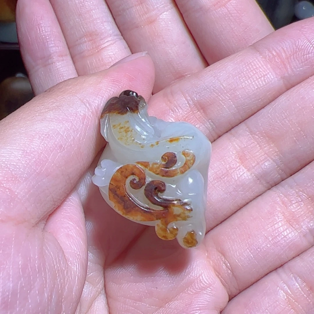 巴***叶和田玉未镶嵌挂件