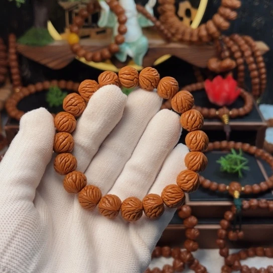 吊坠桃核13柳叶手串