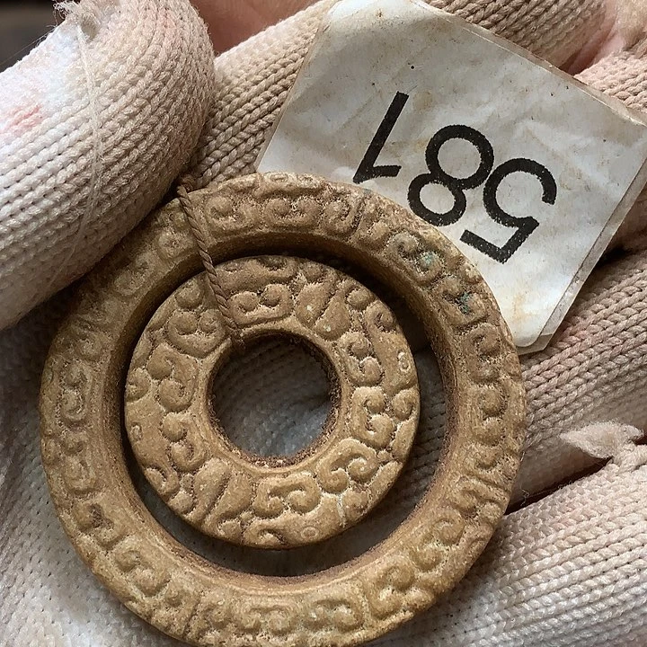 未镶嵌和田玉挂件