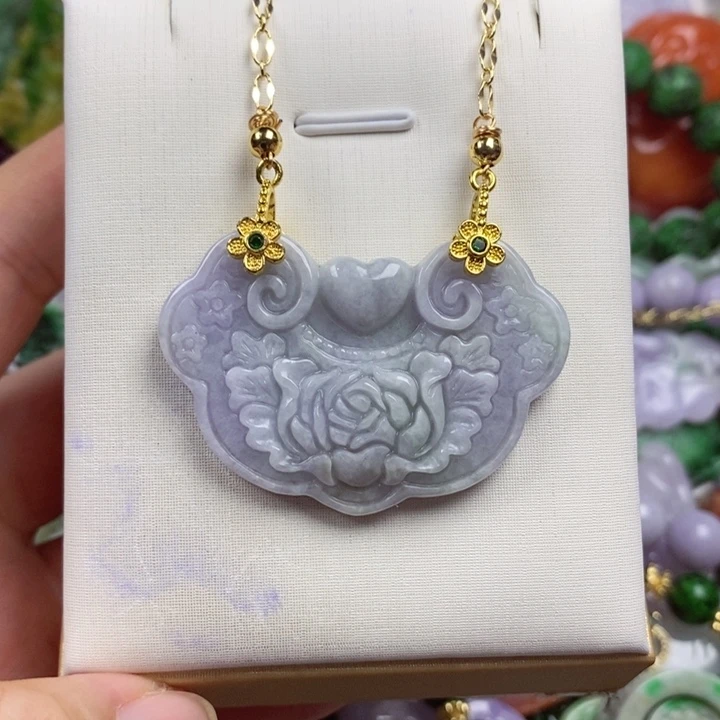 翡翠未镶嵌吊坠(赠链)