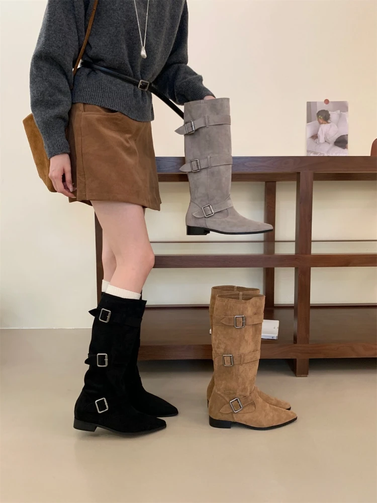 绒面尖头褶皱堆堆靴女2025秋冬新款皮带扣两穿粗跟长筒靴高跟短靴