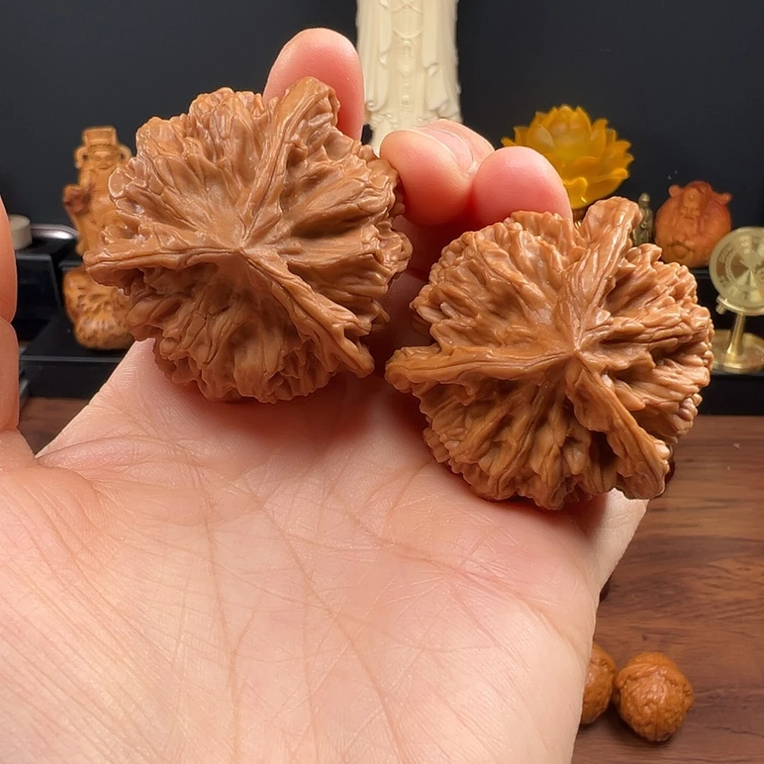 文玩核桃吊坠46全品帝王三棱