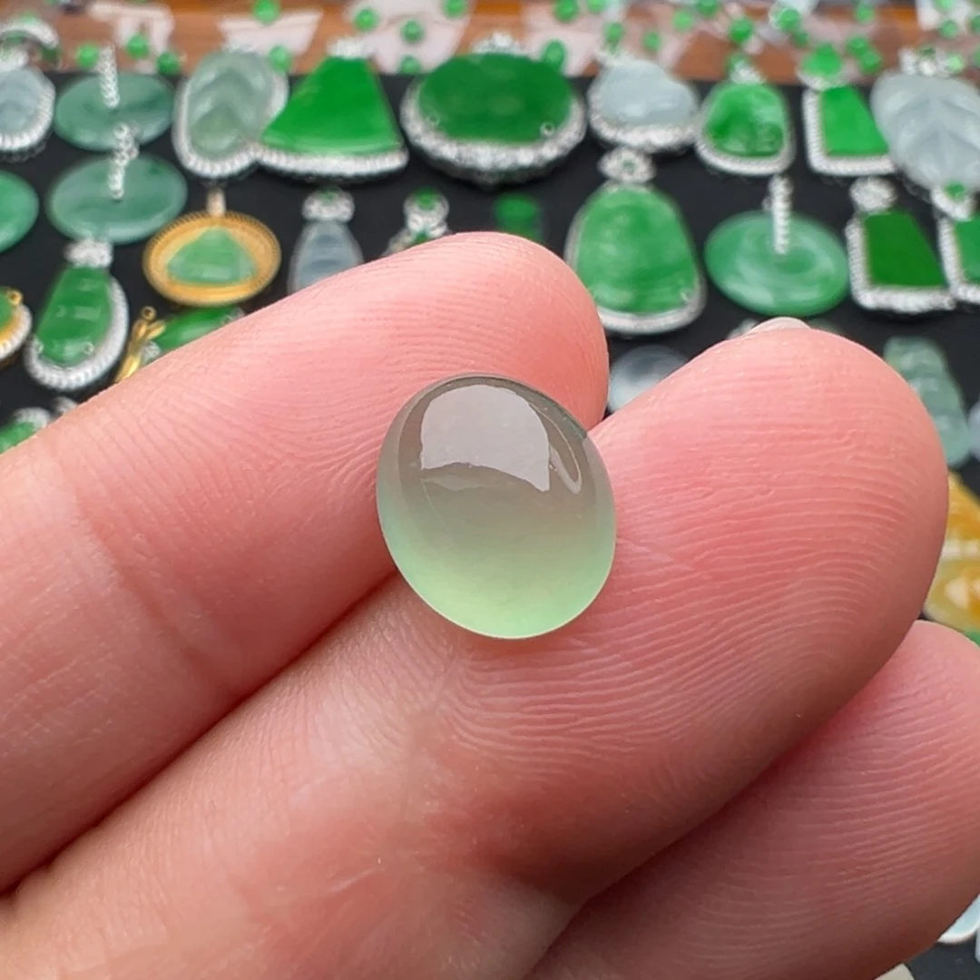 翡翠未镶嵌颈饰蛋面10.2