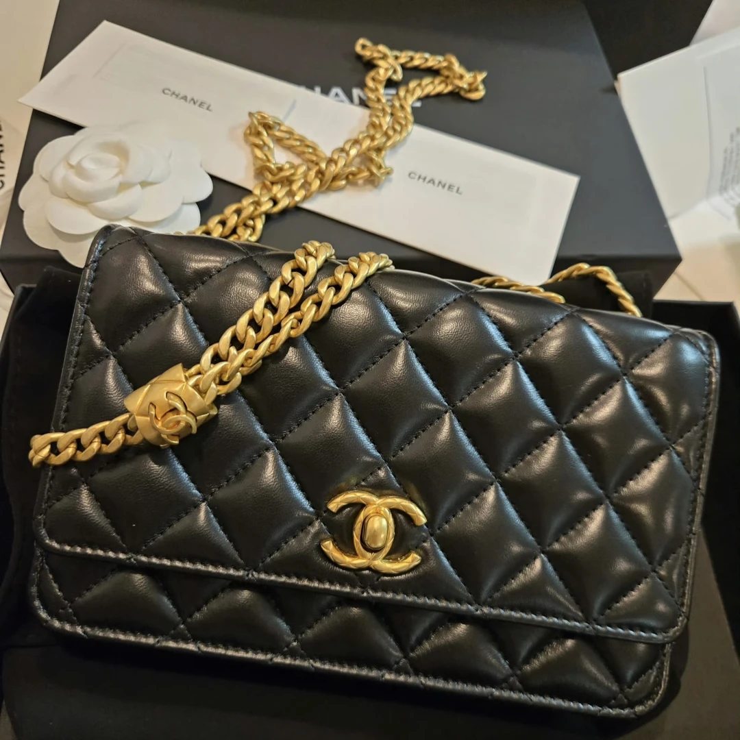 95新 Chanel/香奈儿 Chanel黑金金柱woc 25060109-03