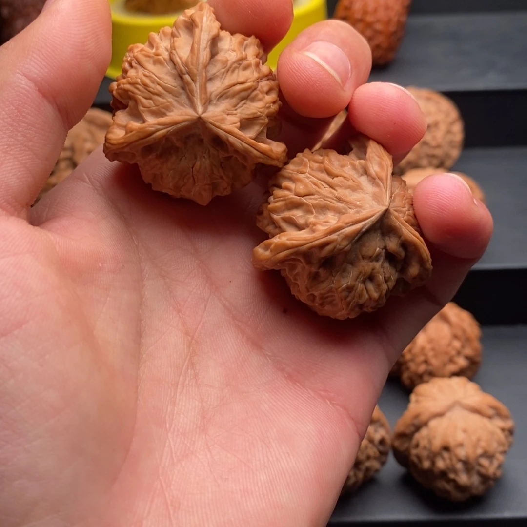 把件文玩核桃桃**夭盘山三棱39