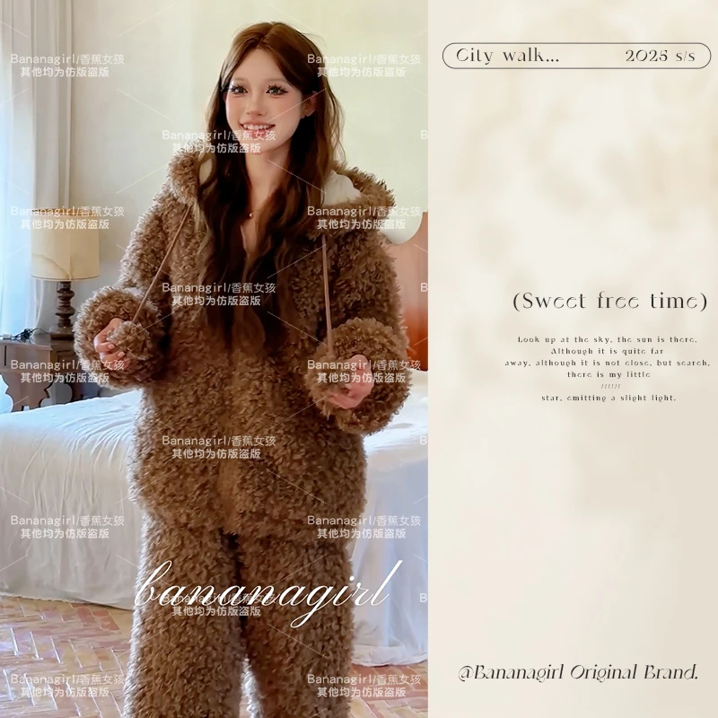 Bananagirl极寒女装秋冬季连帽外套保暖设计师大码可外穿