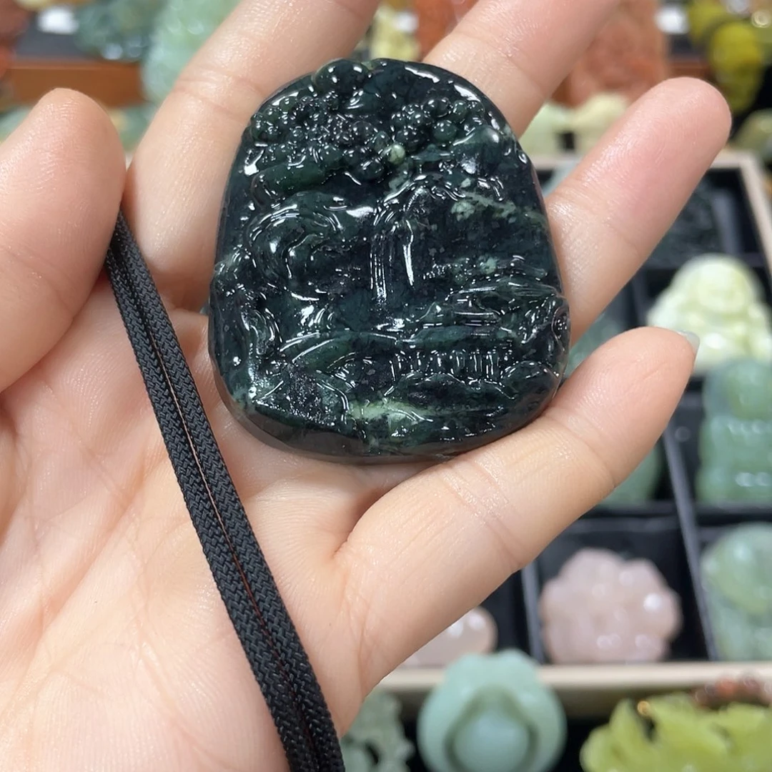 蛇纹石玉颈饰未镶嵌