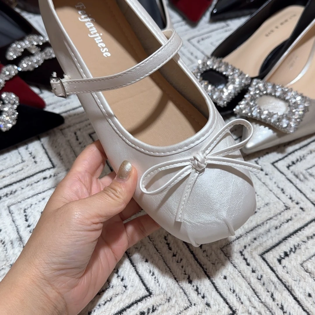 豆豆鞋杏色36码不退换