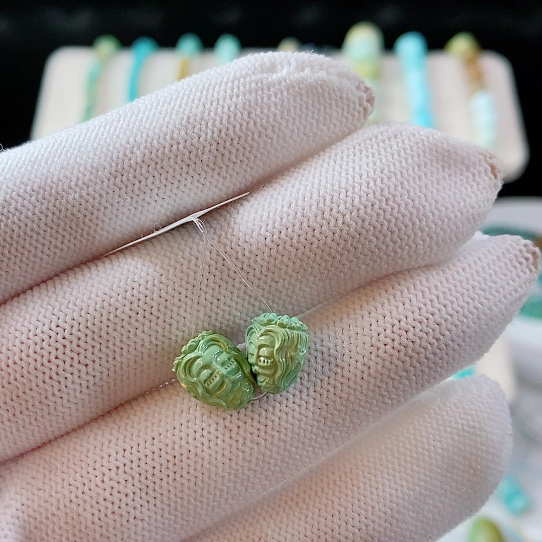 绿松石未镶嵌珠宝奇石