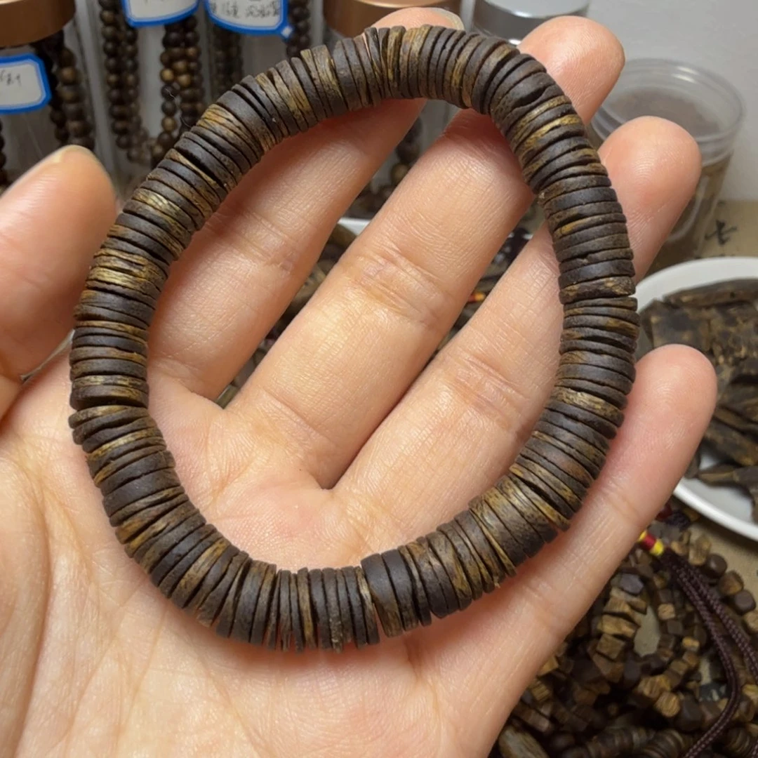 沉香碎屑沉香卡8沉水片片珠