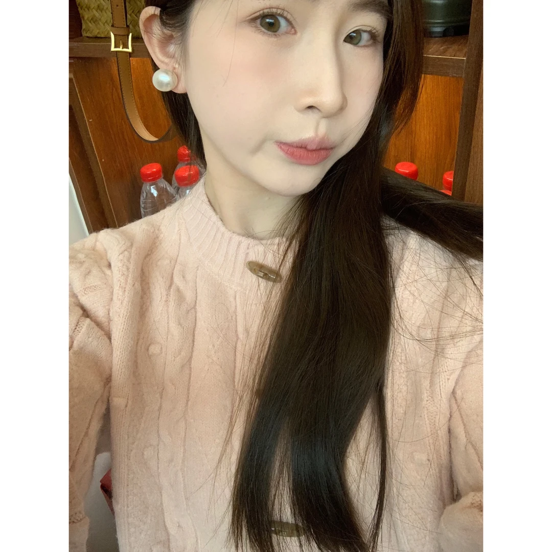 梦里-陳 精致扣开衫毛衣