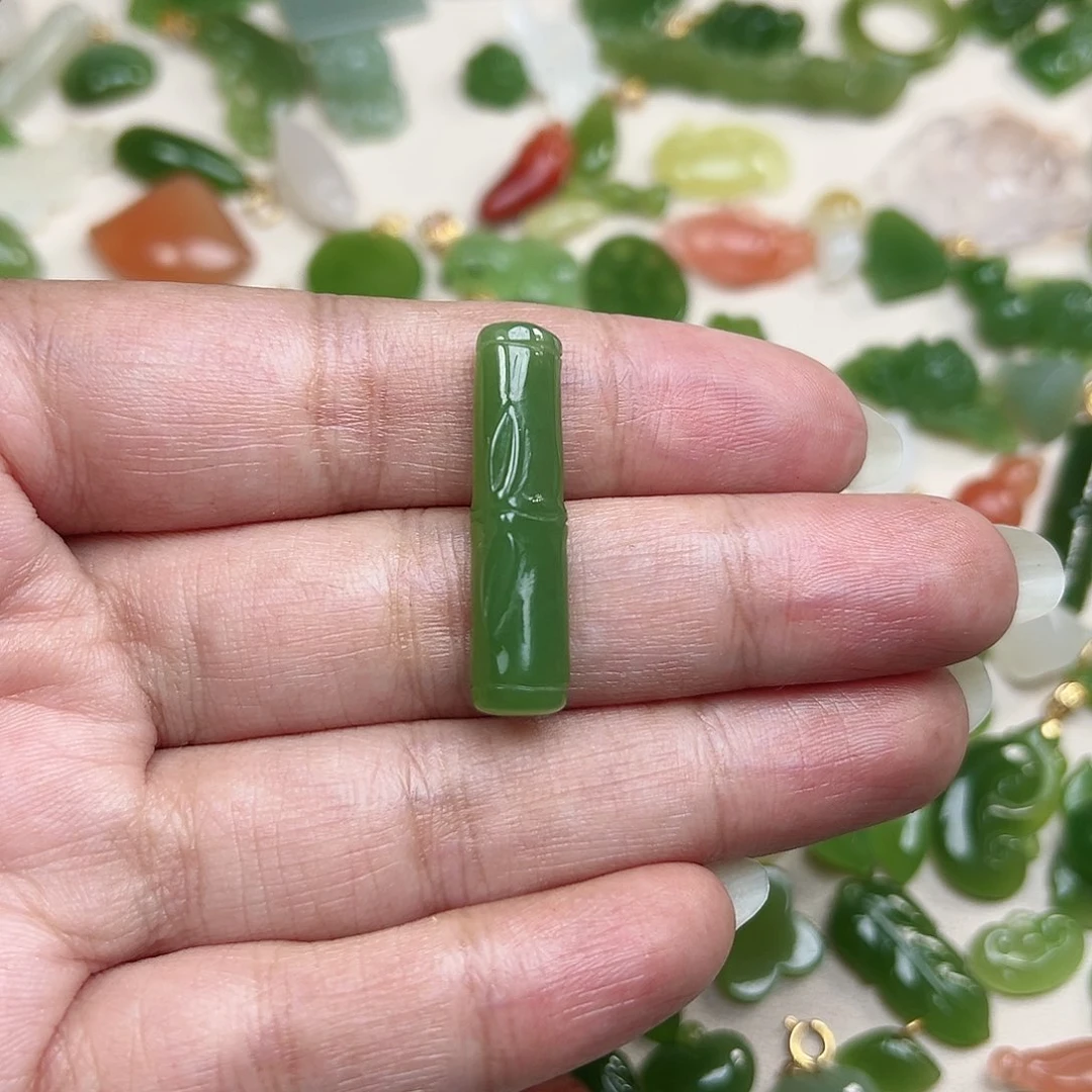 和田玉（碧玉）未镶嵌颈饰