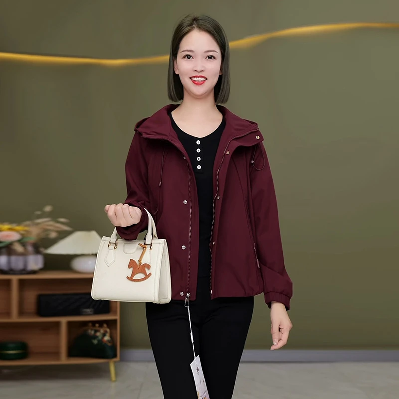 C021新款轻奢秋季女装短款休闲秋季外套气质减龄时尚中年大码外套