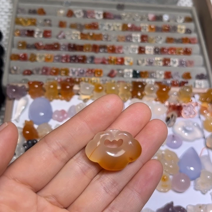 玛瑙/玉髓手镯未镶嵌