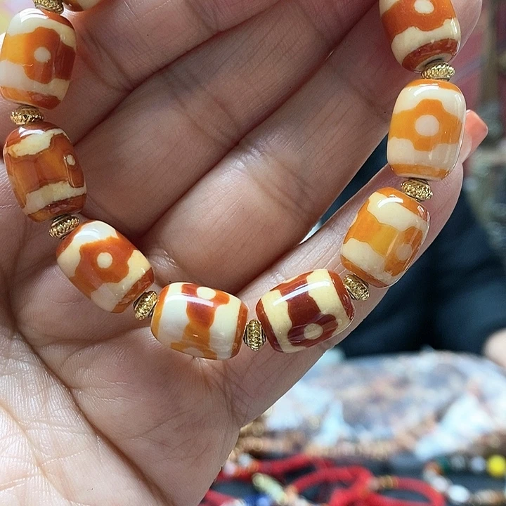 玛瑙/玉髓颈饰合金