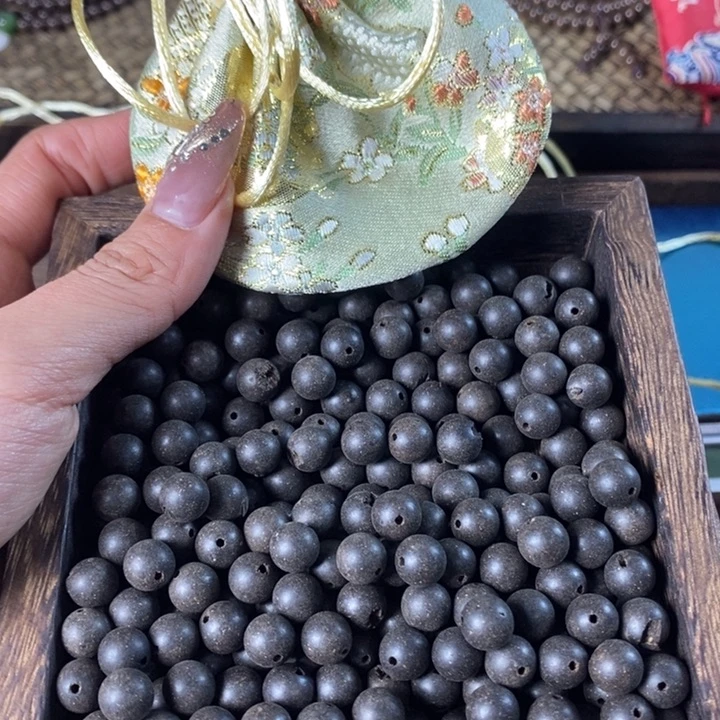 泥塑息肌丸0.8瑕疵珠香包约50克