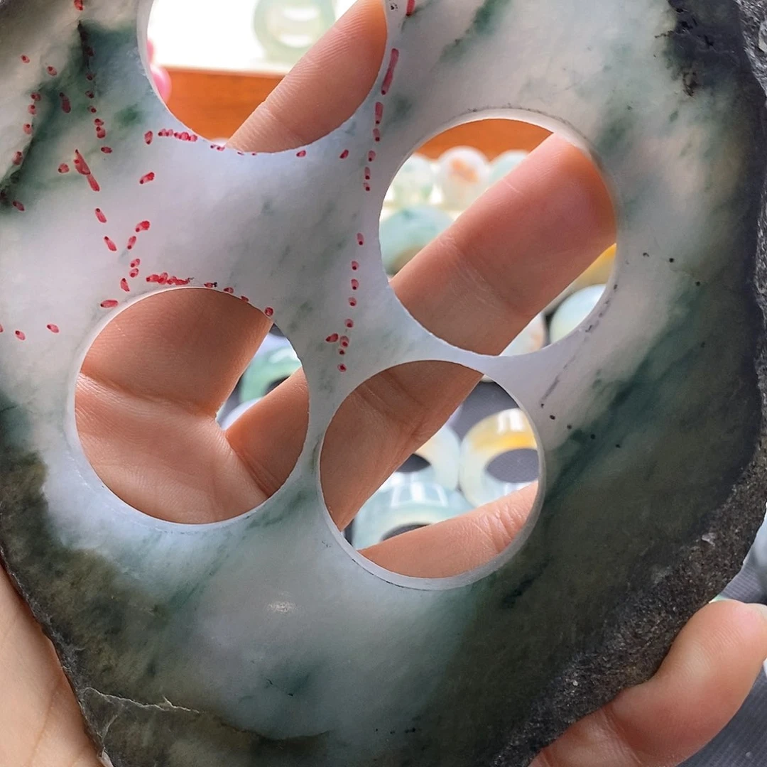 定制翡翠未镶嵌睡*?翡翠