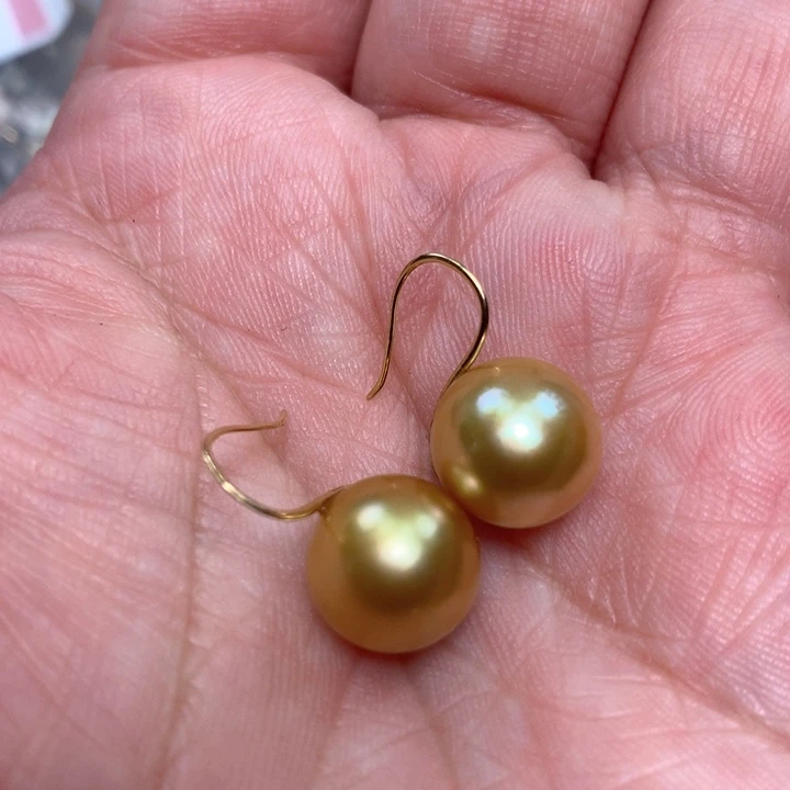18K金镶嵌耳饰海水珍珠